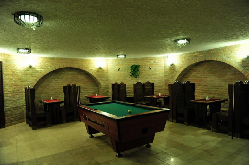 Hotel Francoise Balatonlelle Buitenkant foto